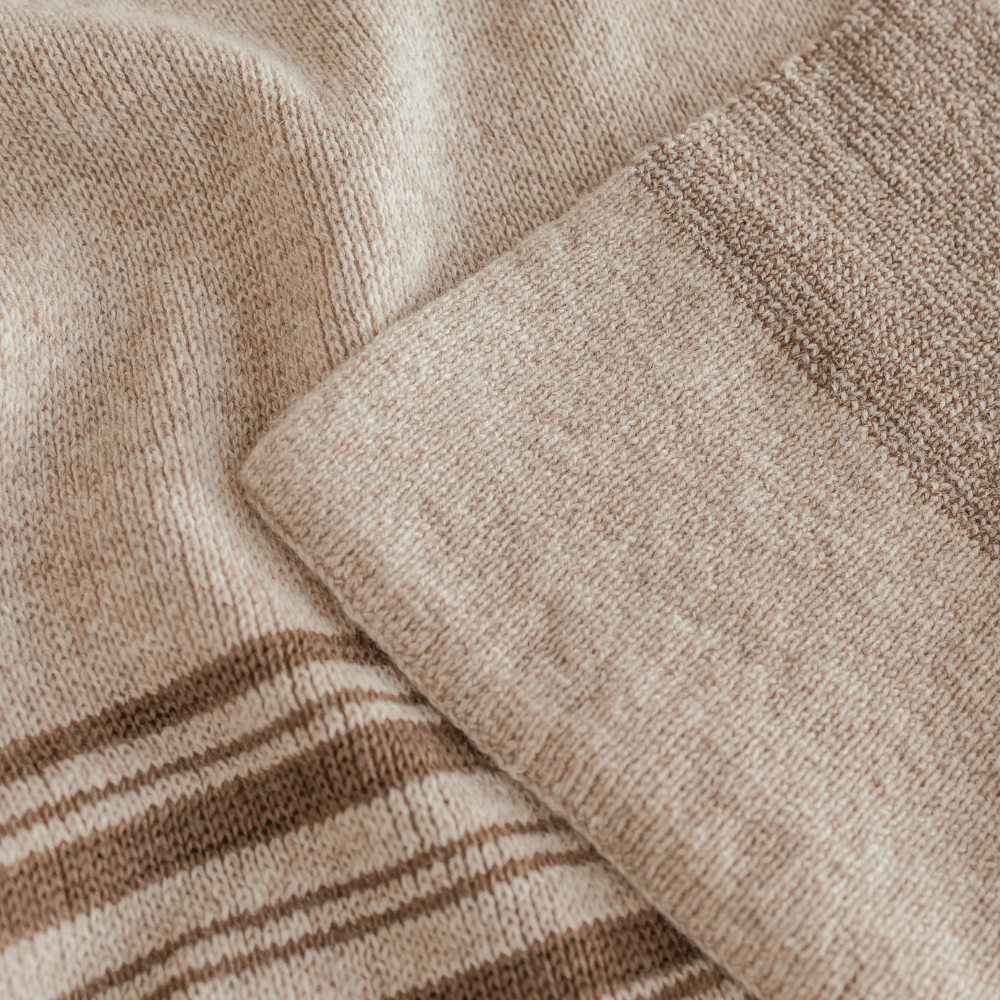 Hvid Babydecke Gilbert Sand / Walnut - Little Baby Pocket