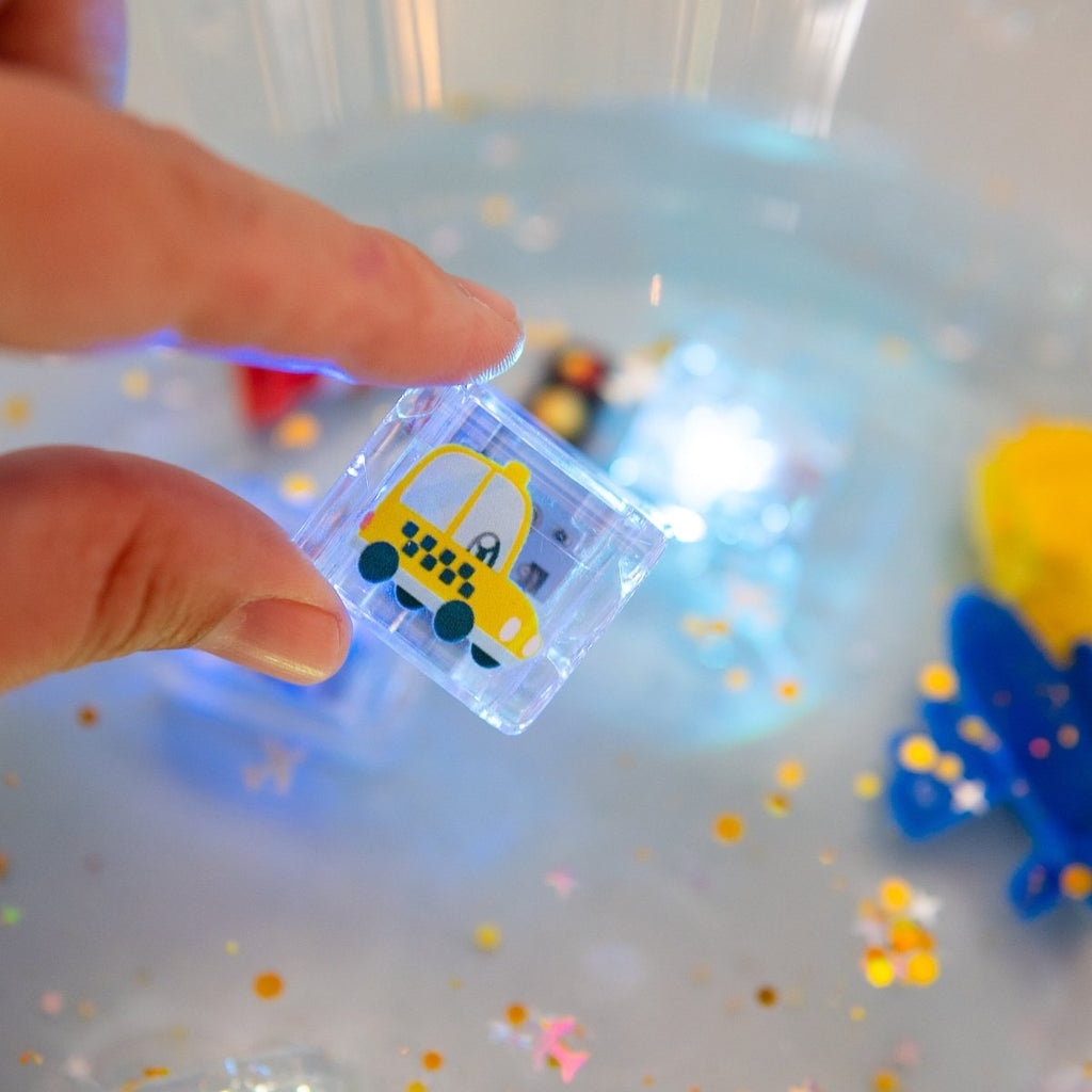 Awesome Autos Cubes - Sensorische leuchtende Würfel - Little Baby Pocket