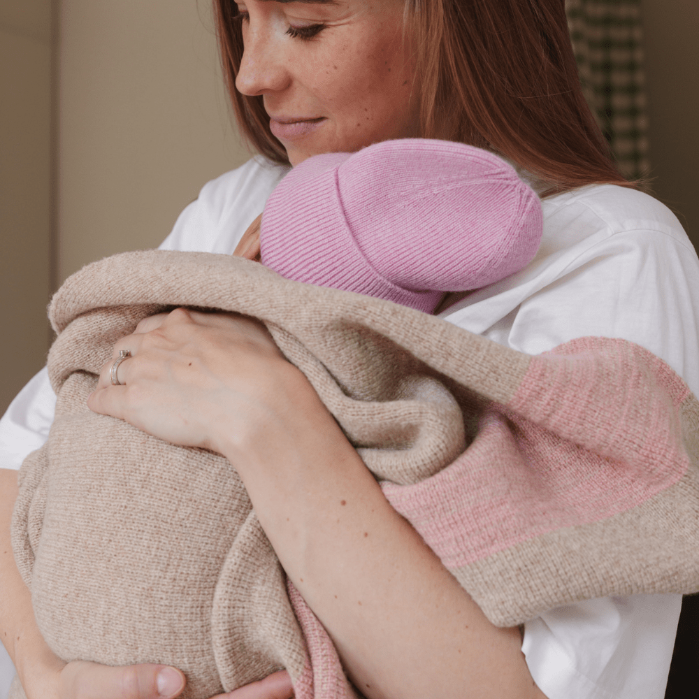 Hvid Babydecke Gilbert Sand / Bubblegum - Little Baby Pocket