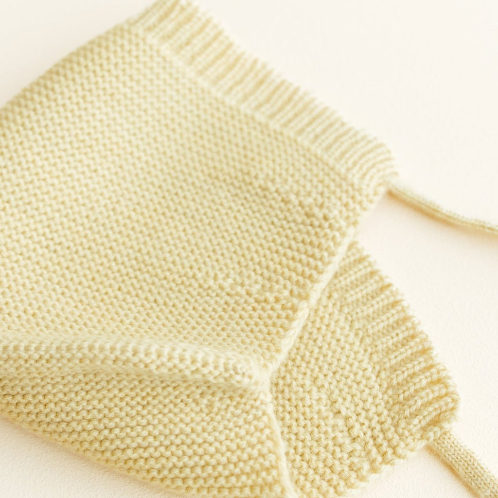 Hvid BONNET Dolly Babymütze aus Wolle - Little Baby Pocket