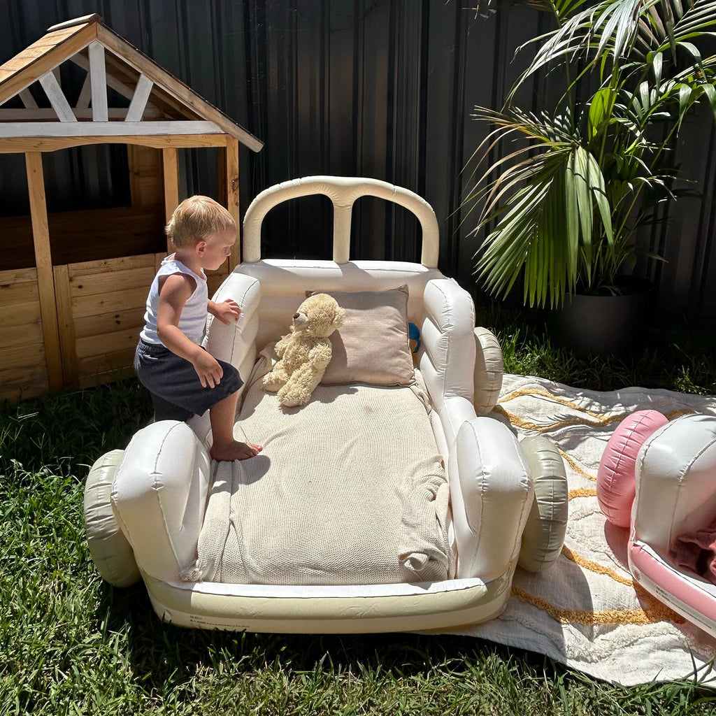 Sunnylife - Kinder Luftmatratze "Summer Van Sand"