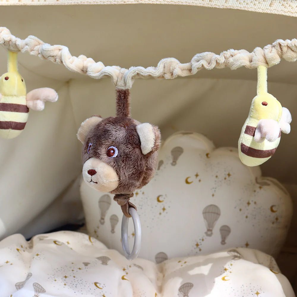 That's mine - Kinderwagenkette mit Spieluhr "Leah Bear"