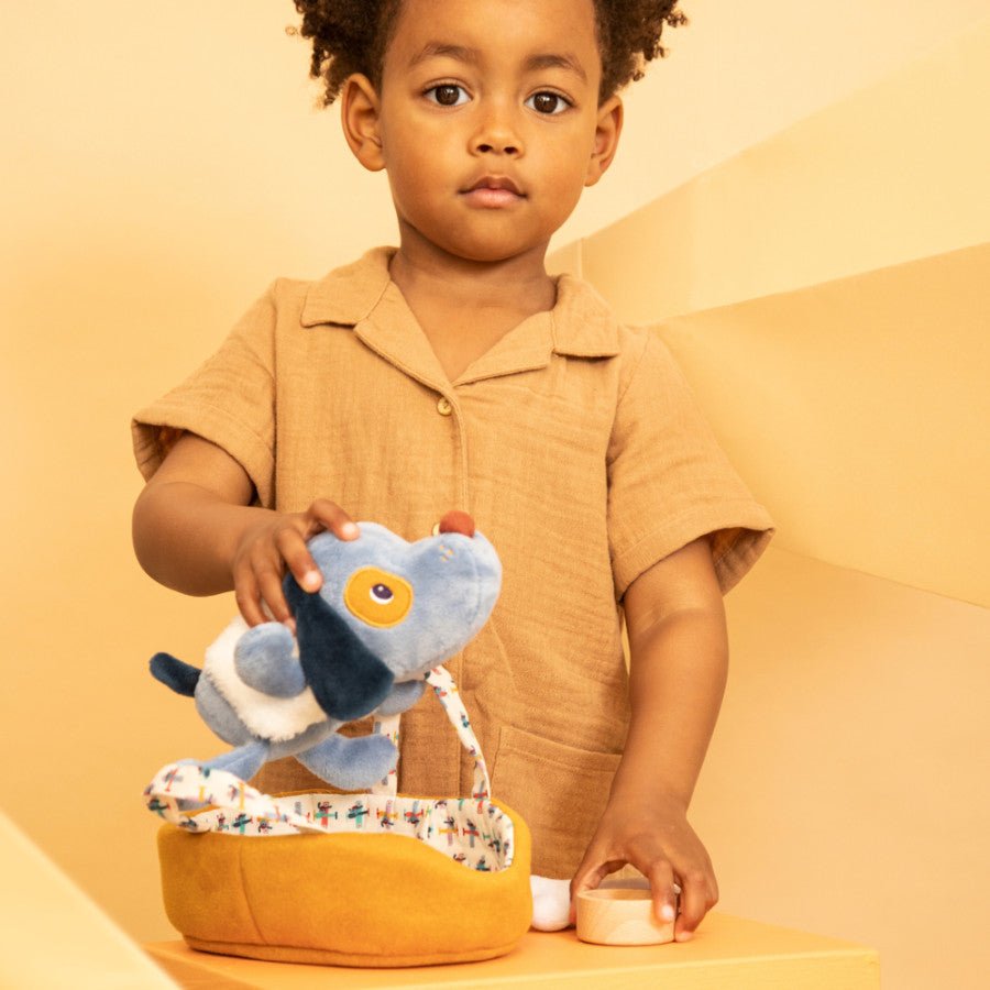 Kuscheltier Hund Jules mit Korb & Zubehör – Lilliputiens - Little Baby Pocket