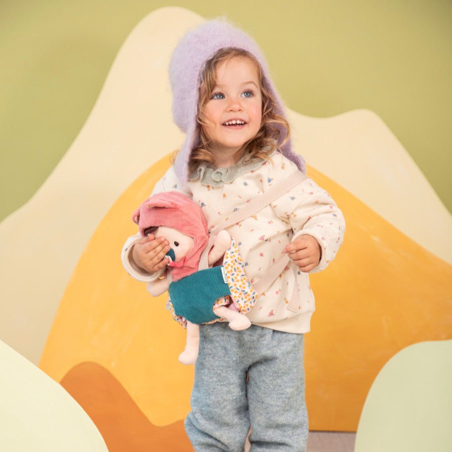 Lilliputiens Jeanne Stoffpuppe mit Babytrage – ab 18 Monaten - Little Baby Pocket