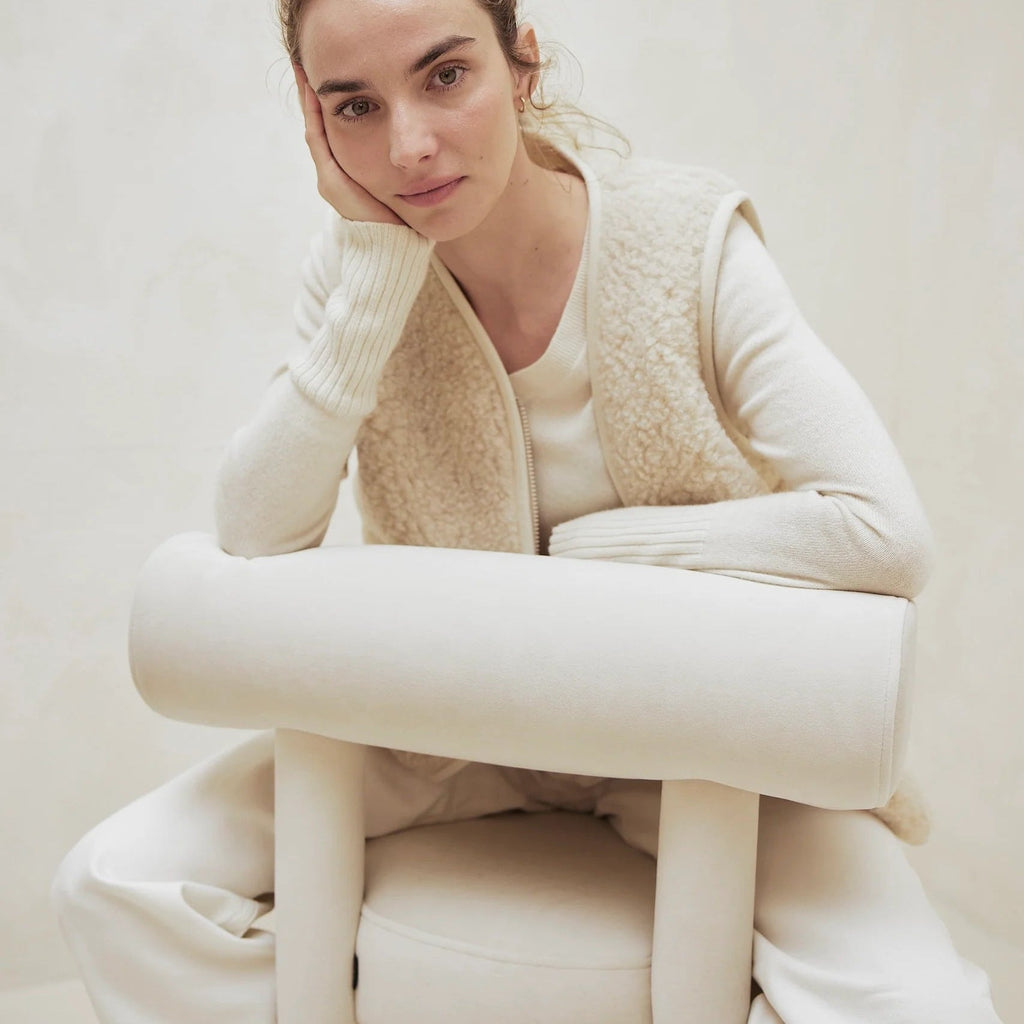 A Basic Brand - Mama Wollweste