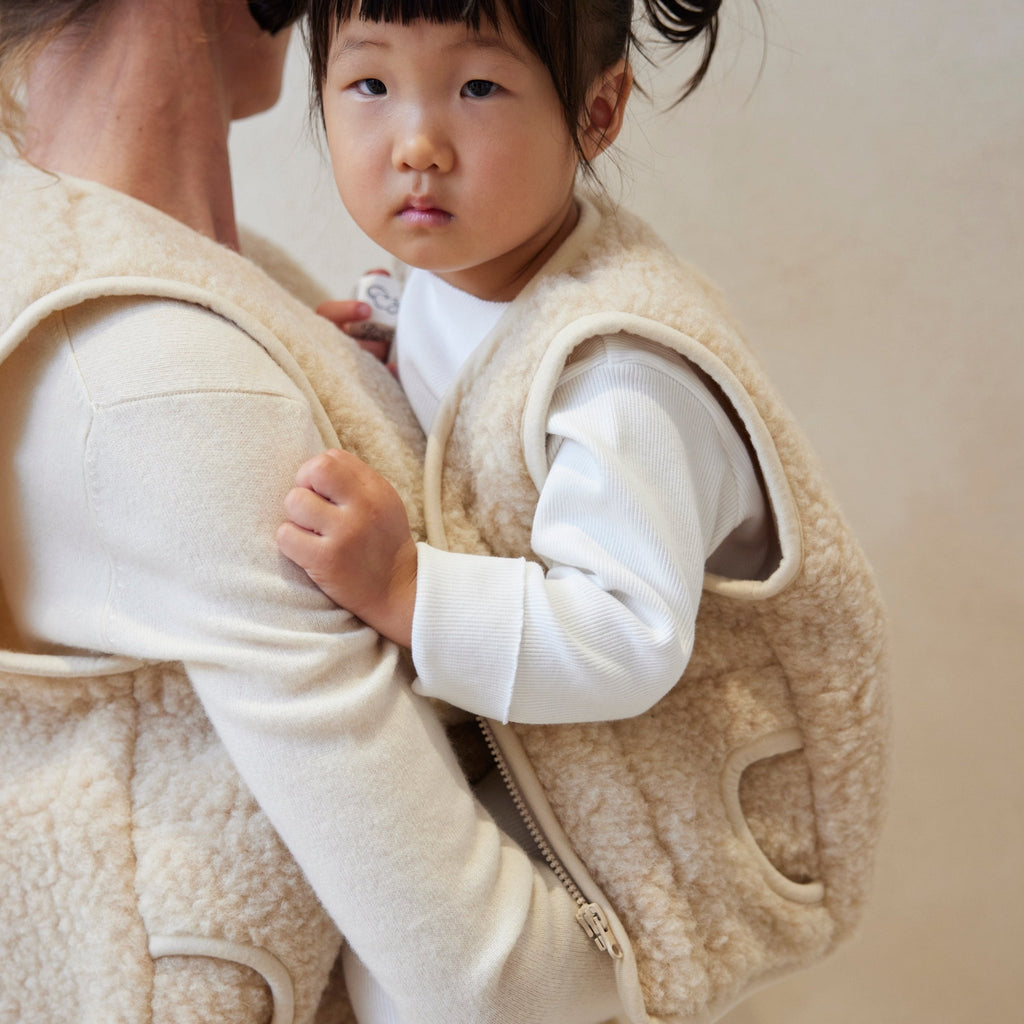 A Basic Brand - Mama Wollweste