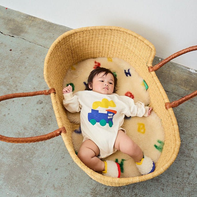 BINIBAMBA - Schaffell Binibamba x Bobo Choses Letterland Snuggler