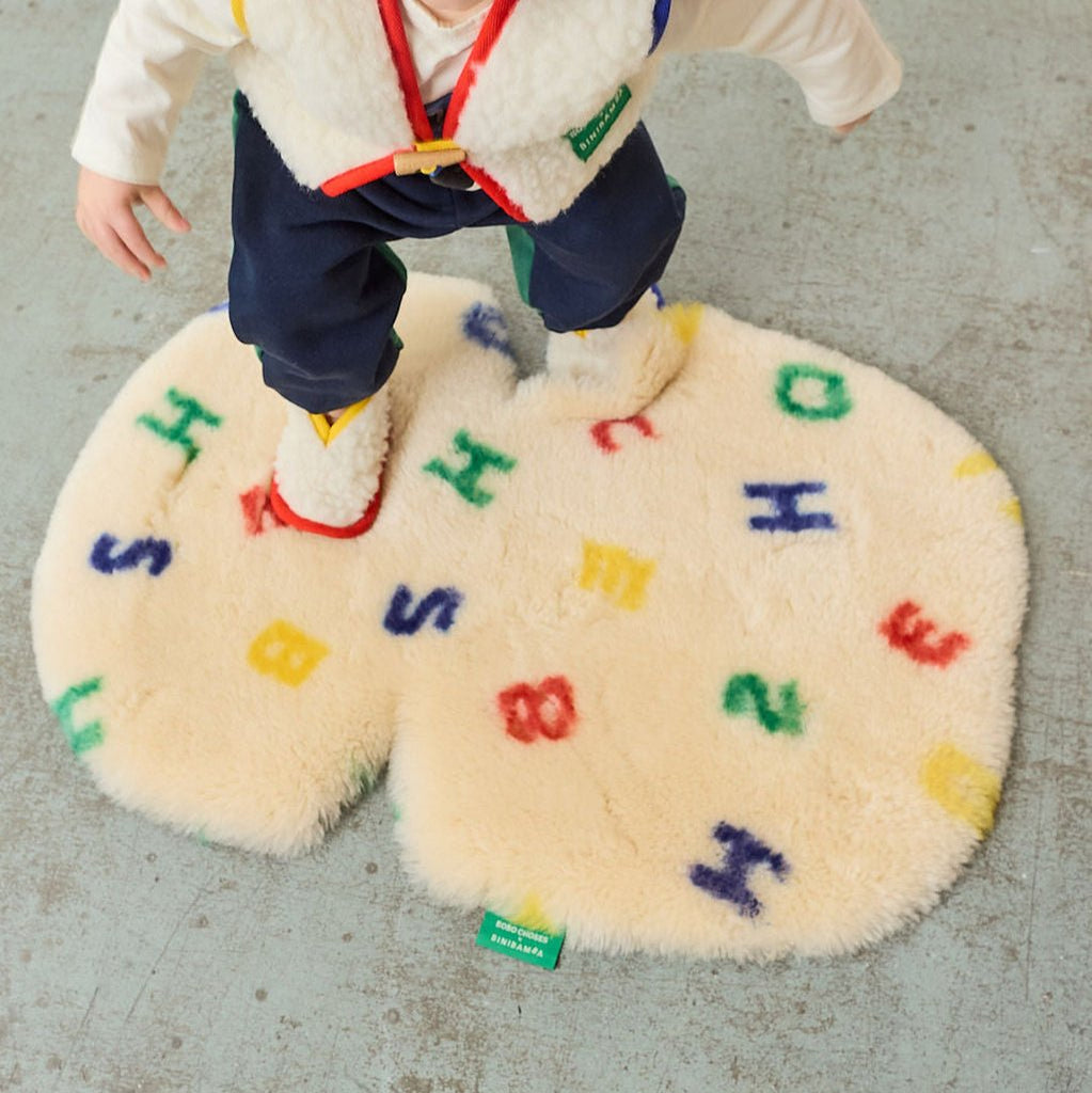 BINIBAMBA - Schaffell Binibamba x Bobo Choses Letterland Snuggler