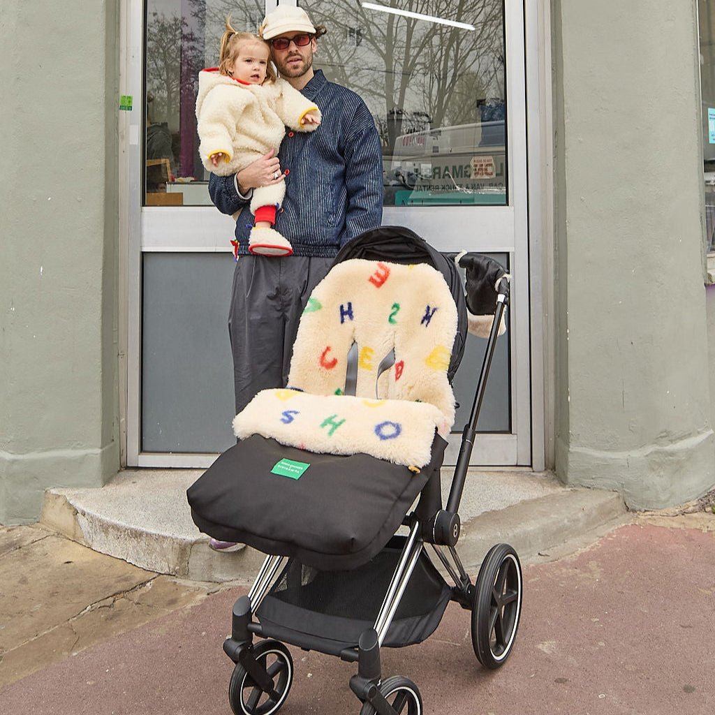 BINIBAMBA - Schafsfell Fußsack Puffmuff Binibamba x Bobo Choses Letterland