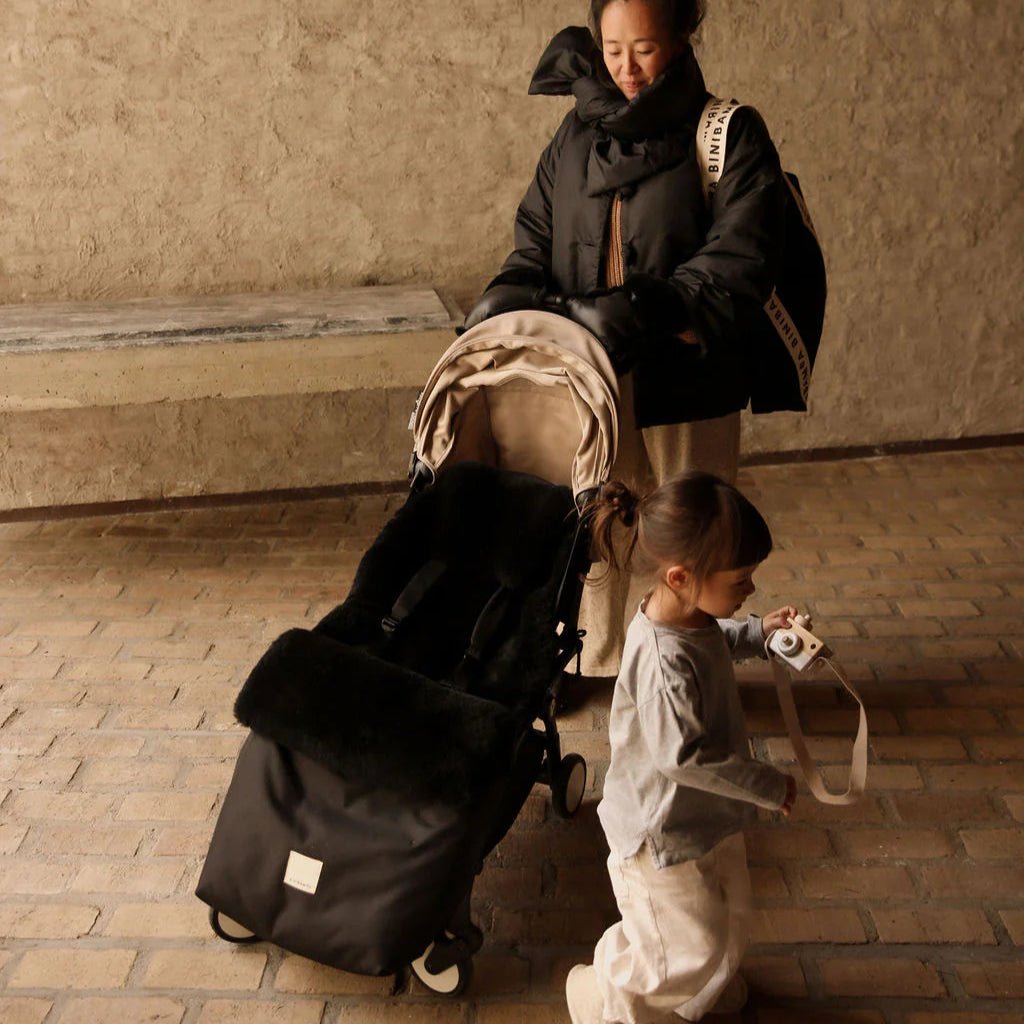 BINIBAMBA Schaffell Fußsack Puffmuff Noir - Little Baby Pocket