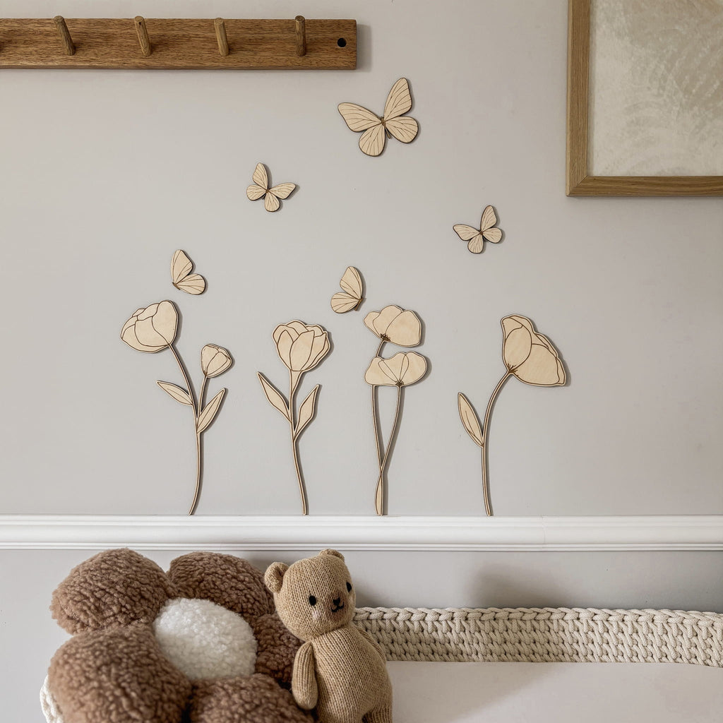Be Wild Store - Wanddekoration "Schmetterlinge und Blumen"