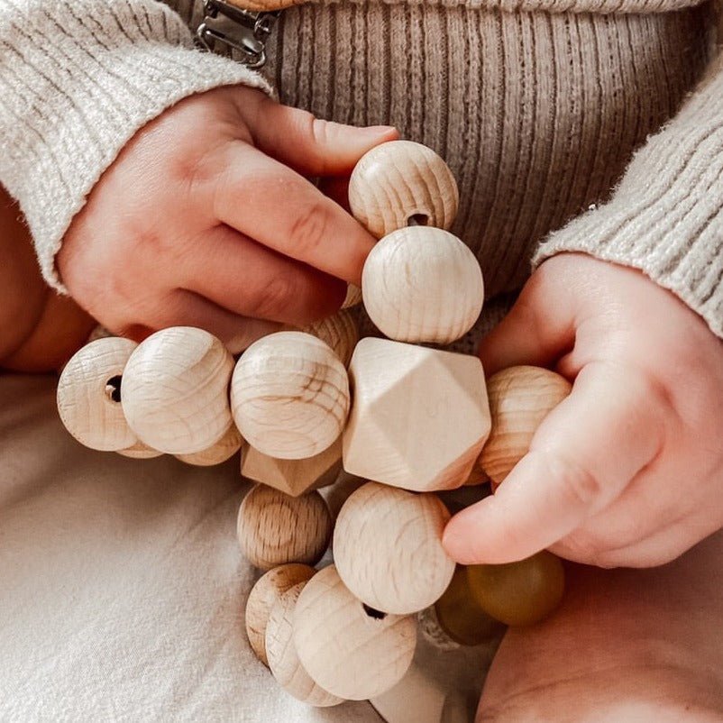 Greifring Holz geometrisch natur - Little Baby Pocket