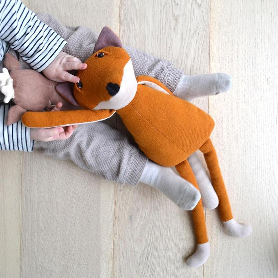 Kuscheltier "Freya der Fuchs Dark Orange" - Little Baby Pocket