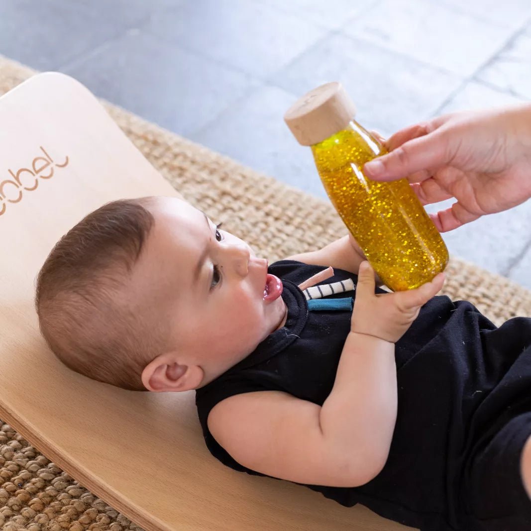 Sensorik Flasche von Petit Boum: Magie und Inspiration – Little Baby Pocket
